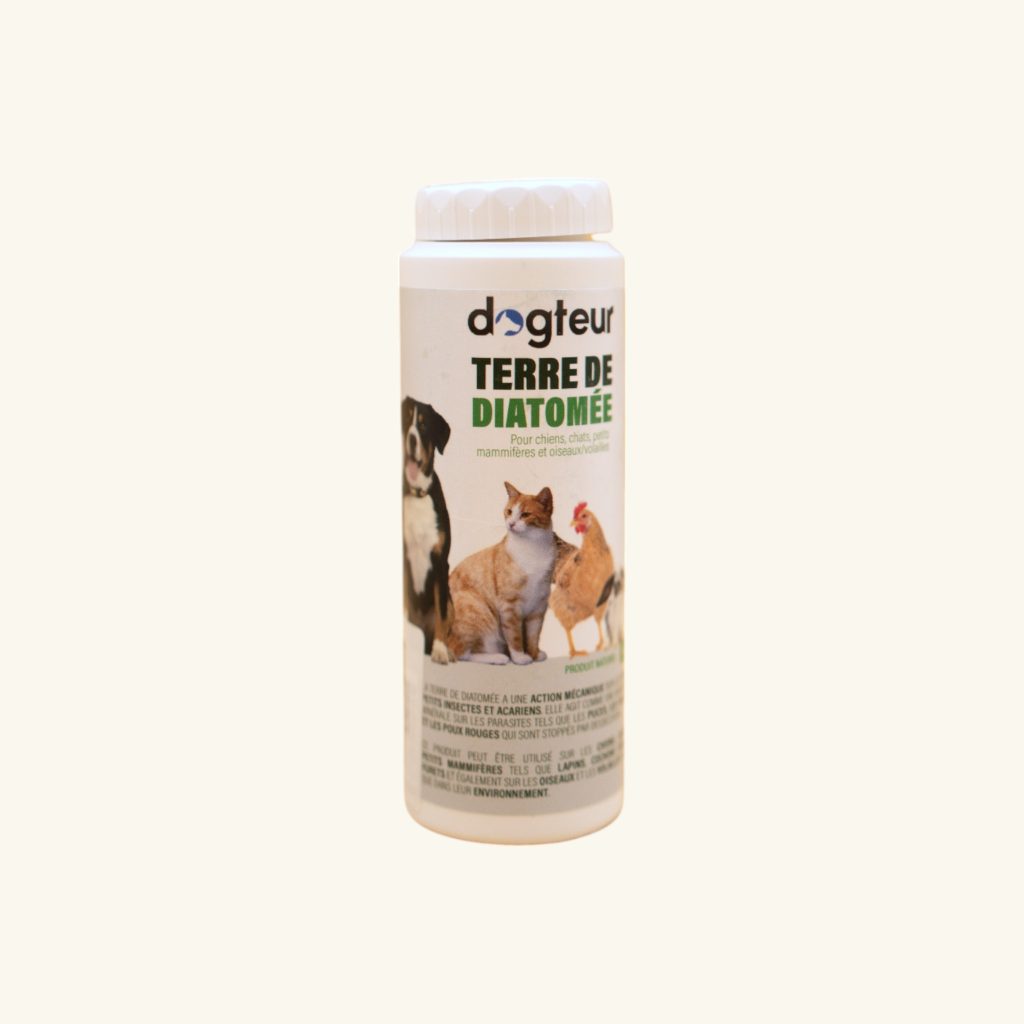 Dogteur Terre de Diatomée, poudre naturelle pour éliminer les parasites externes chez les chiens et les chats.